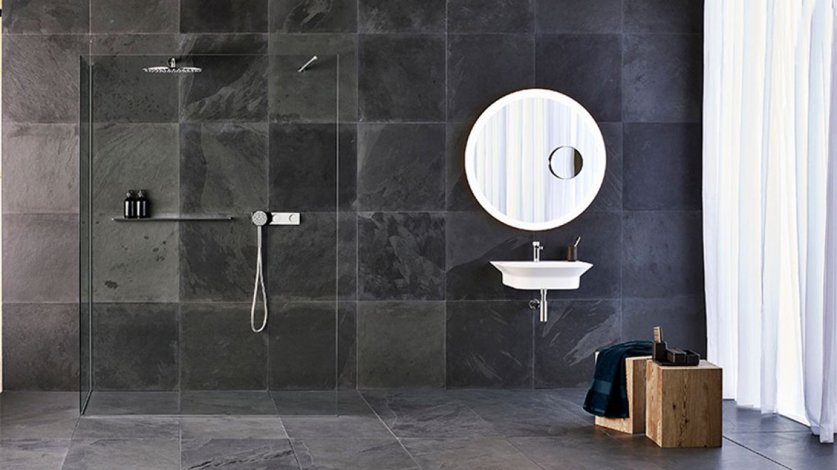 Lavabi e sanitari Tono: bagni pratici che seducono il minimalismo
