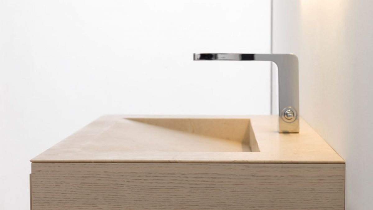 Lavabi in legno: naturalezza e calore nel bagno