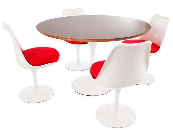 Tavolo Tulip Saarinen con 4 sedie